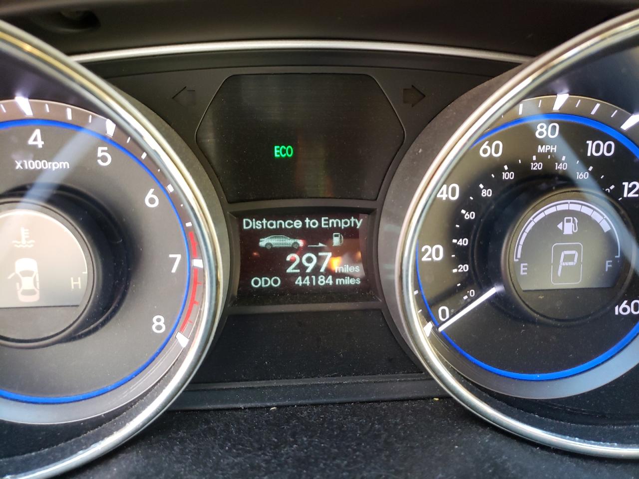 Photo 8 from auction – 2013 HYUNDAI SONATA SE with VIN 5NPEC4AC7DH559082