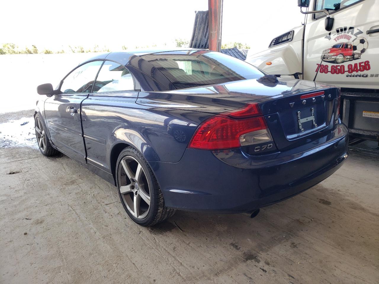 Photo 3 from auction – 2012 VOLVO C70 T5 with VIN YV1672MC4CJ127283