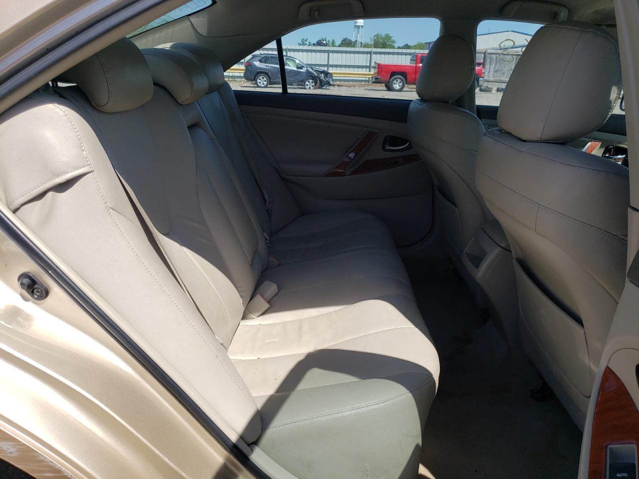 Photo 6 from auction – 2011 TOYOTA CAMRY BASE with VIN 4T1BF3EK5BU224410