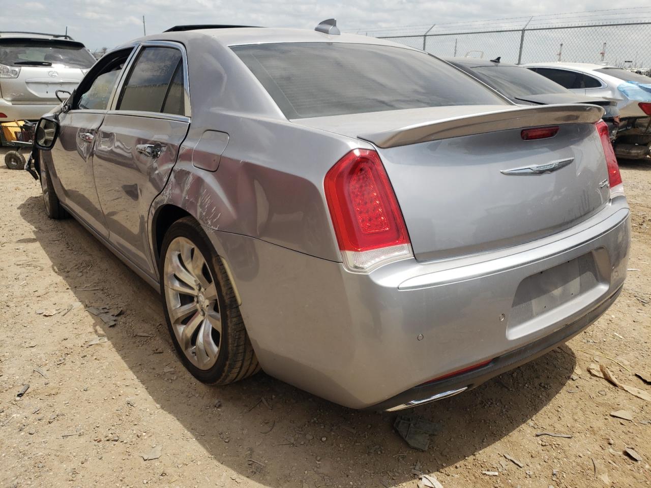 Photo 3 from auction – 2015 CHRYSLER 300C PLATI with VIN 2C3CCAPG8FH882766