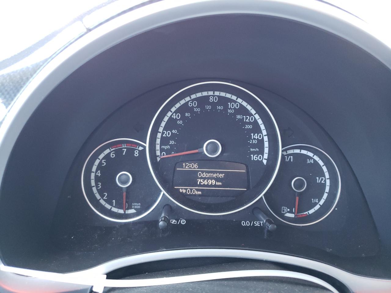 Photo 8 from auction – 2013 VOLKSWAGEN BEETLE TUR with VIN 3VWVA7AT0DM618441