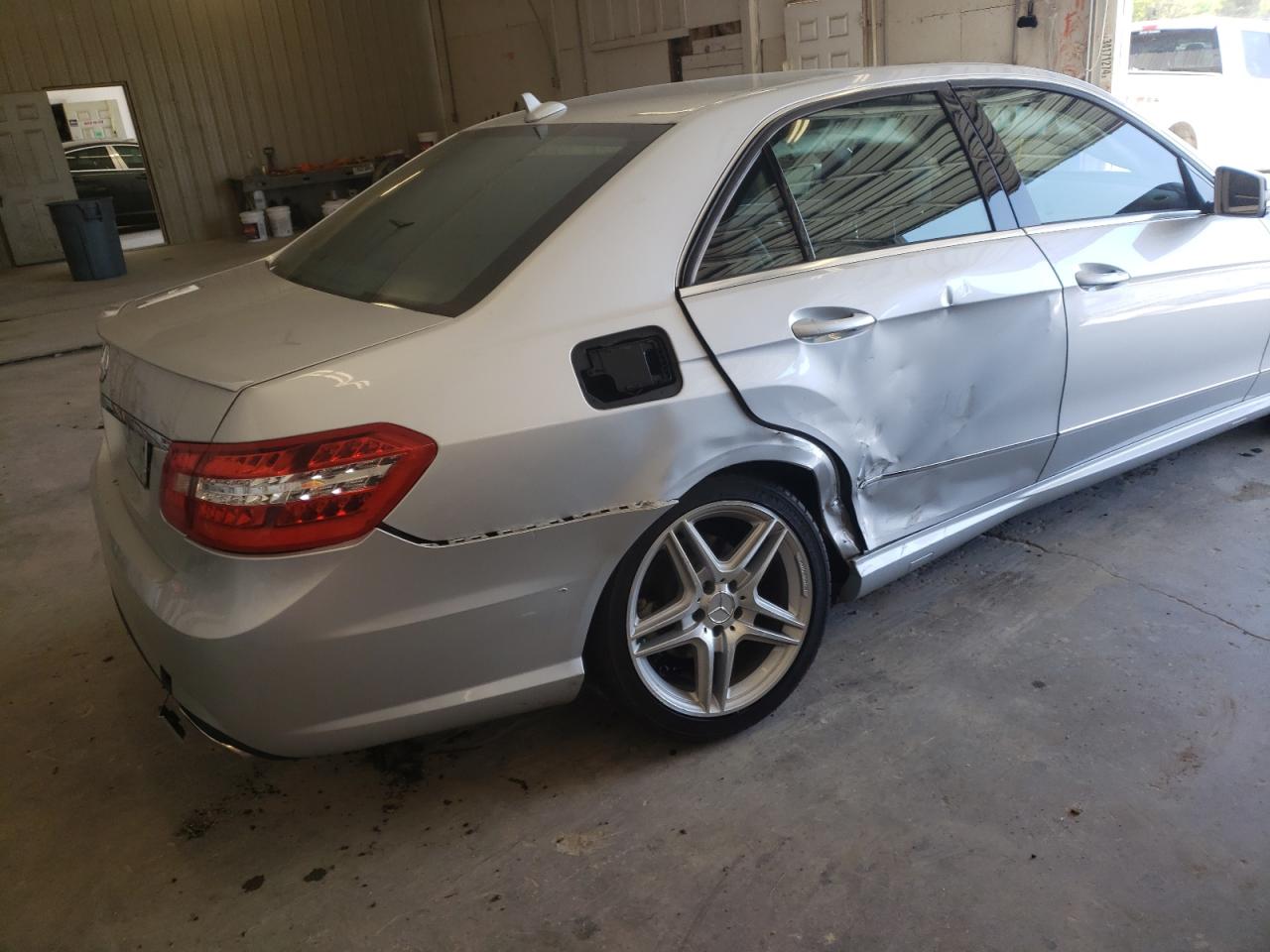 Photo 9 from auction – 2012 MERCEDES-BENZ E 350 with VIN WDDHF5KB9CA650706