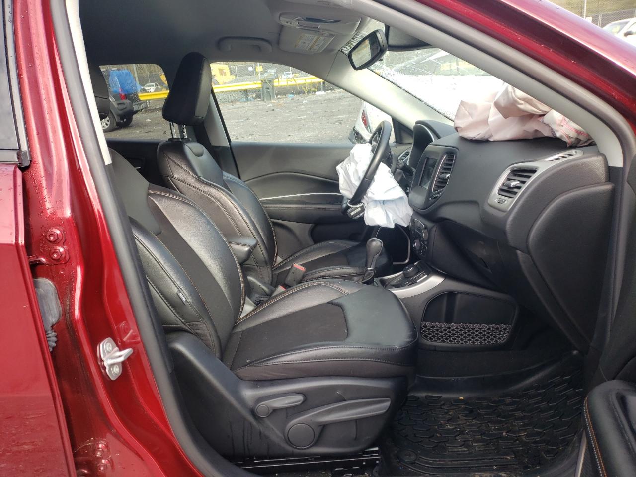 Photo 5 from auction – 2021 JEEP COMPASS LA with VIN 3C4NJDBB2MT503109