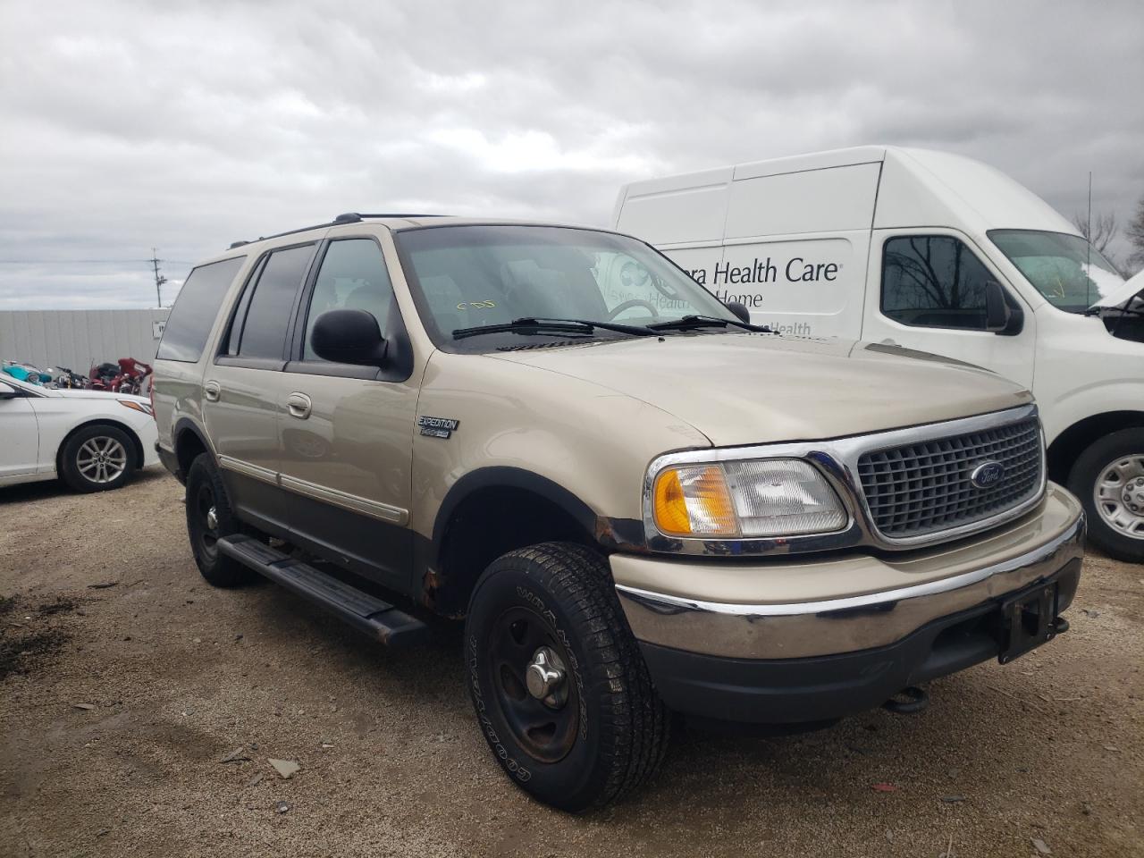 FORD EXPEDITION 2000 with VIN 1FMRU166XYLB79134 - Photo from auction