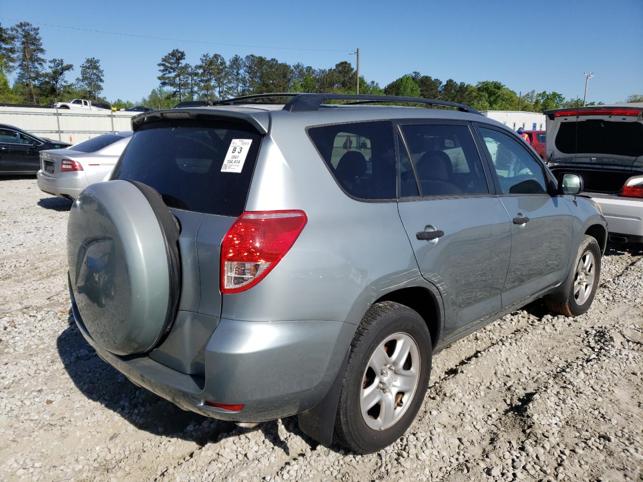 Photo 4 from auction – 2007 TOYOTA RAV4 with VIN JTMZD33V175045594