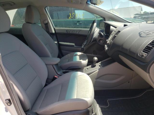 Photo 5 from auction – 2016 KIA FORTE LX with VIN KNAFX4A62G5567546