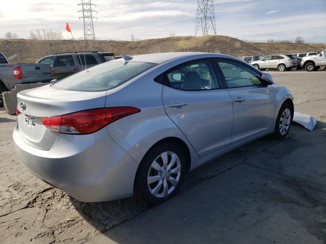Photo 4 from auction – 2011 HYUNDAI ELANTRA GL with VIN 5NPDH4AE2BH027086