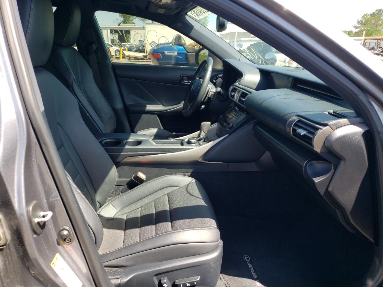 Photo 5 from auction – 2014 LEXUS IS 250 with VIN JTHBF1D26E5001266