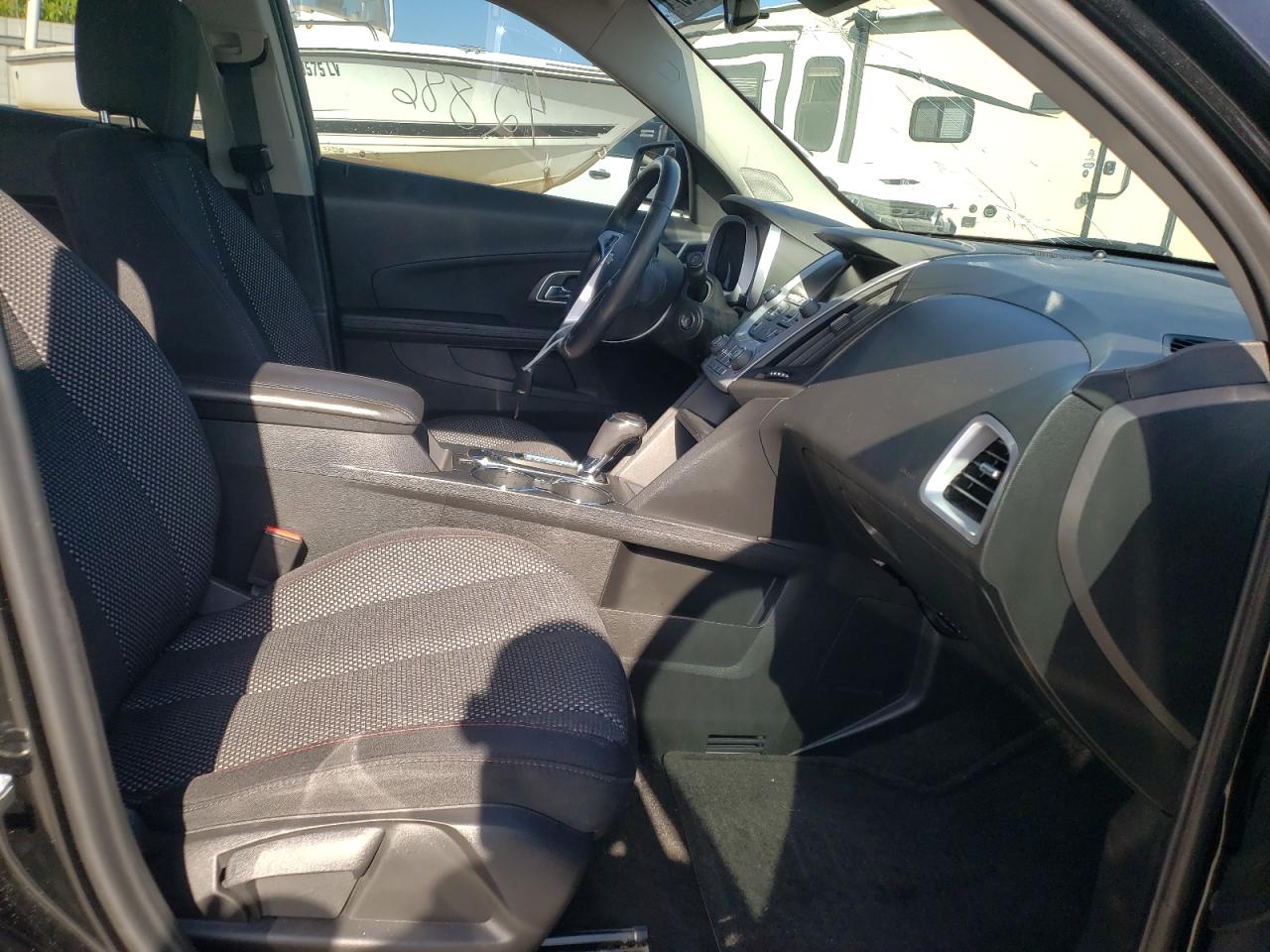 Photo 5 from auction – 2017 CHEVROLET EQUINOX LT with VIN 2GNFLFE34H6297968