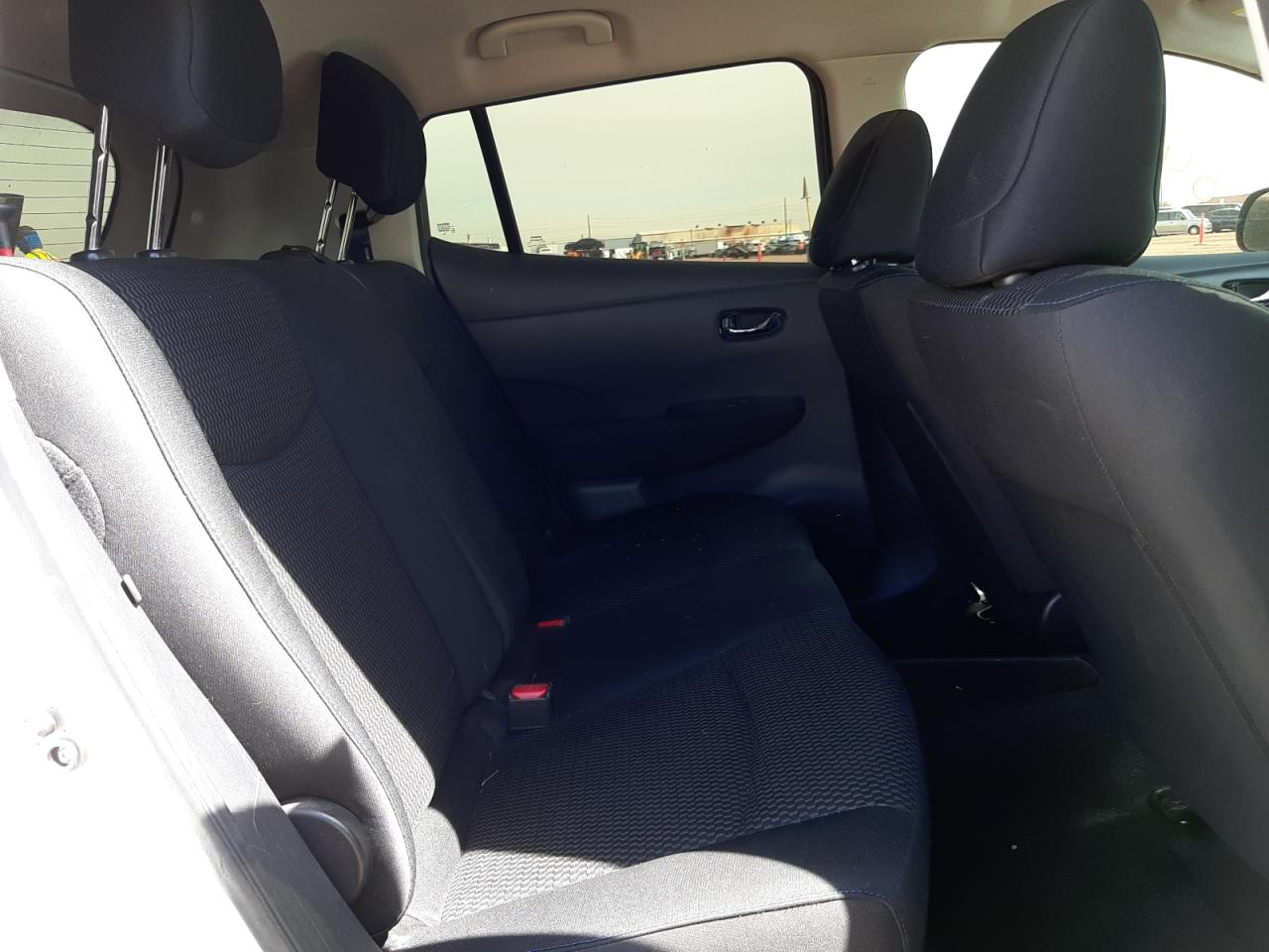 Photo 6 from auction – 2015 NISSAN LEAF S with VIN 1N4AZ0CP0FC306602