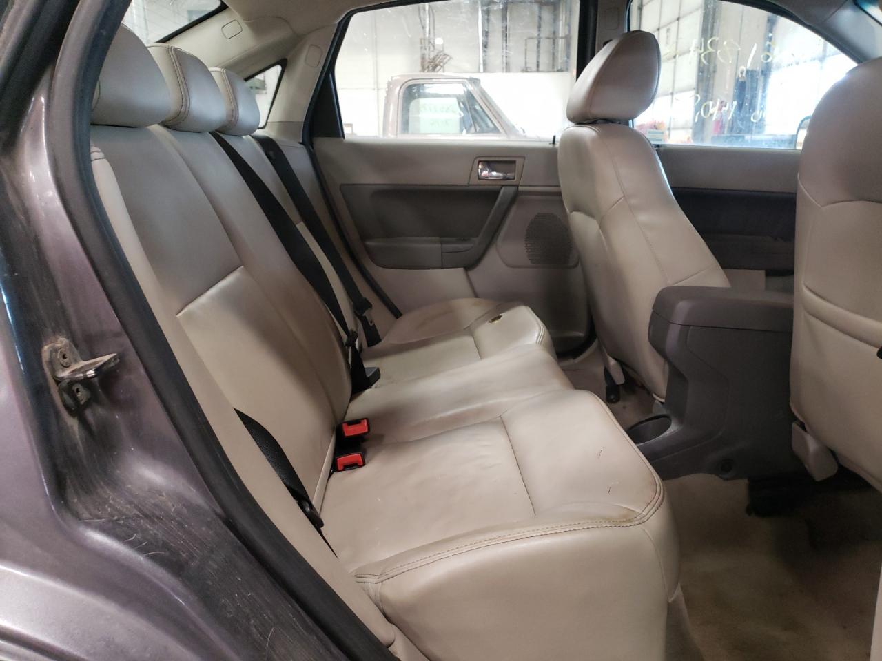 Photo 6 from auction – 2011 FORD FOCUS SEL with VIN 1FAHP3HN0BW149272