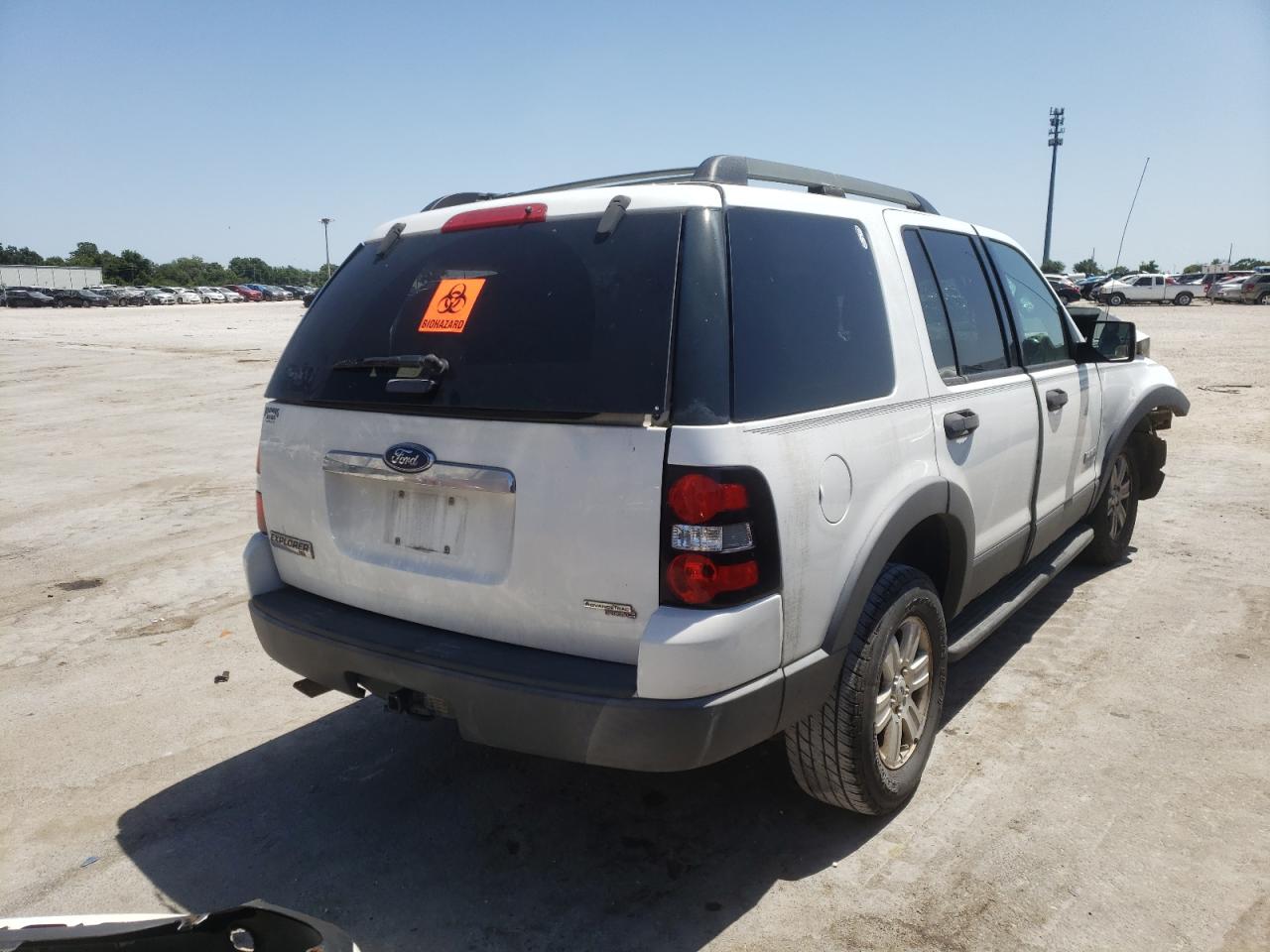 Photo 4 from auction – 2006 FORD EXPLORER X with VIN 1FMEU63E06UB17272