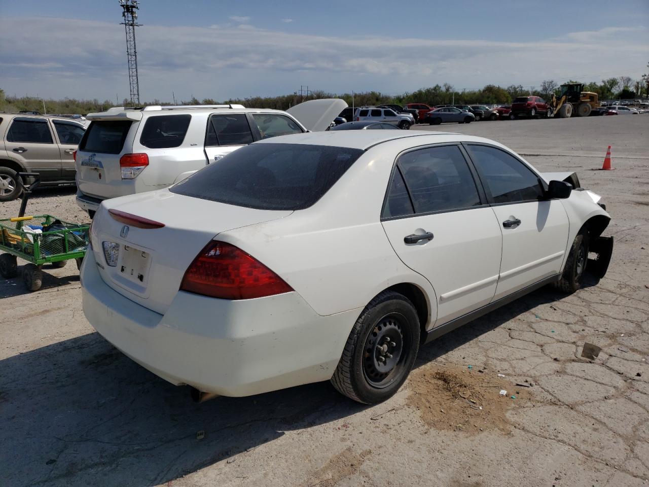 Photo 4 from auction – 2007 HONDA ACCORD VAL with VIN JHMCM56157C020122
