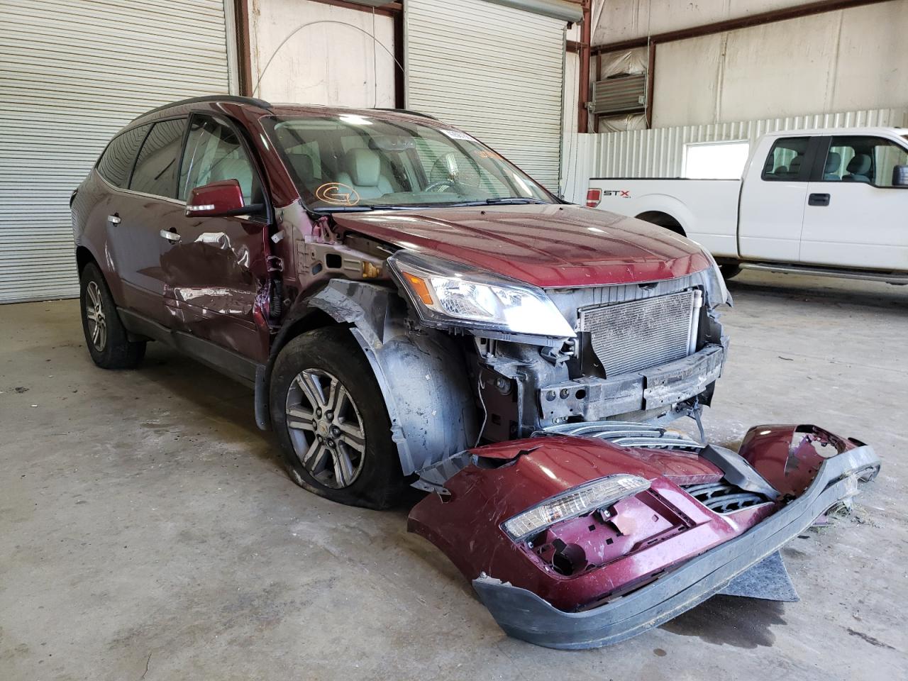 CHEVROLET TRAVERSE L 2017 with VIN 1GNKRHKD4HJ200146 - Photo from auction