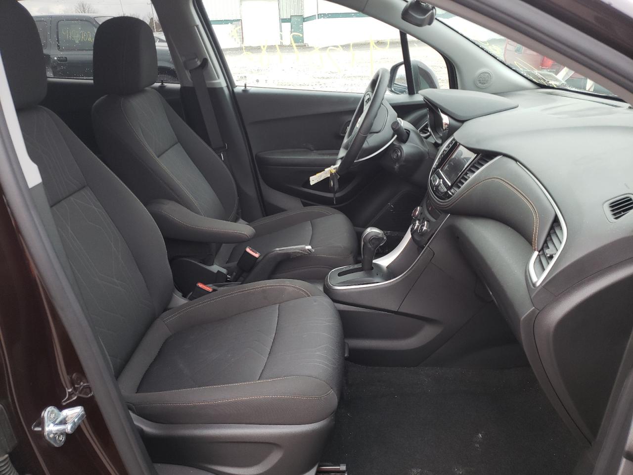 Photo 5 from auction – 2020 CHEVROLET TRAX 1LT with VIN KL7CJLSBXLB344418