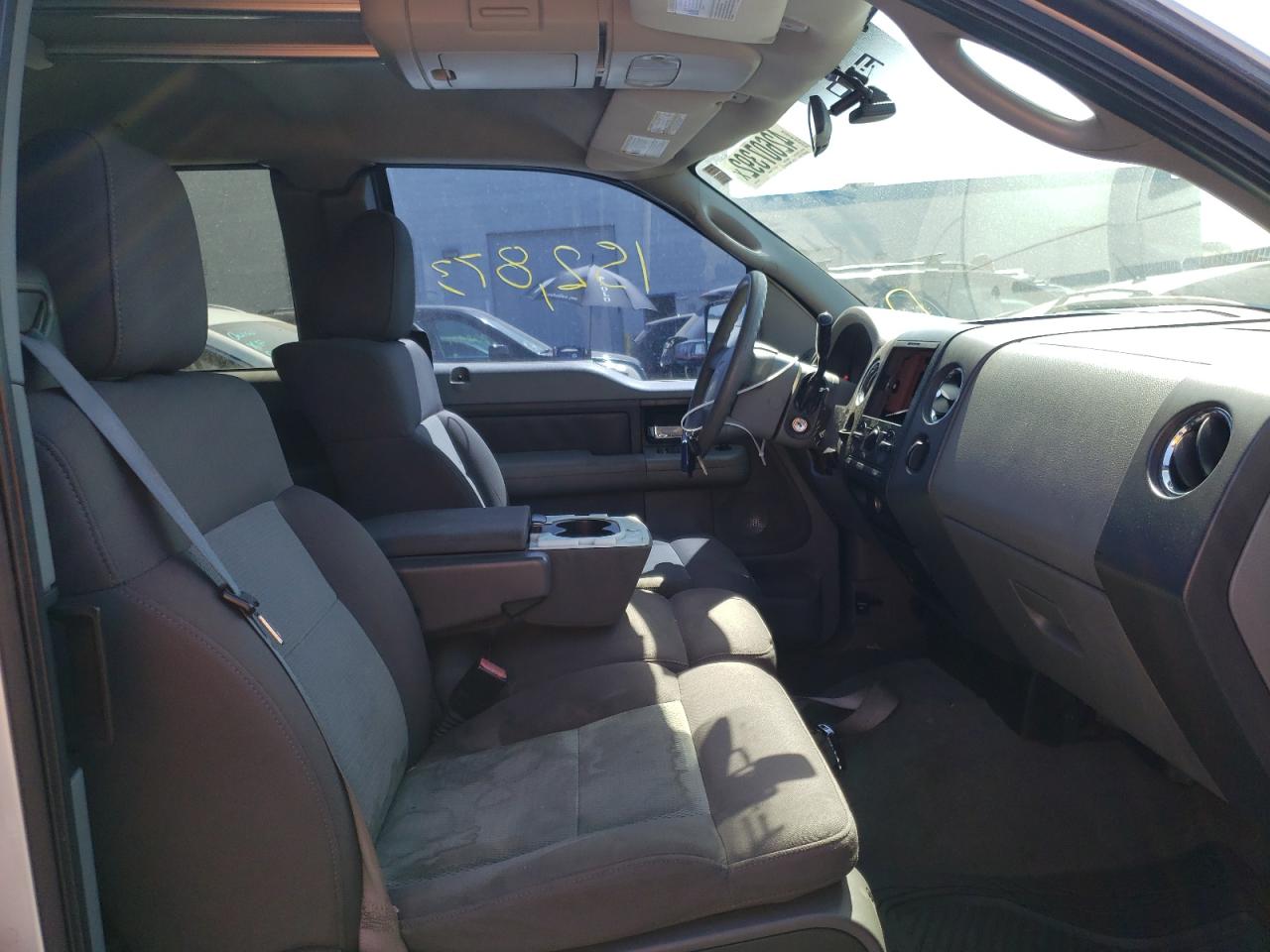 Photo 5 from auction – 2004 FORD F150 with VIN 1FTPX12534FA05415