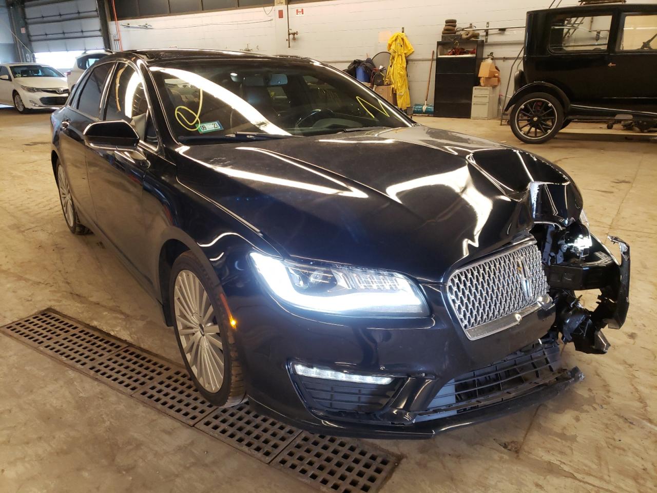 LINCOLN MKZ RESERV 2017 with VIN 3LN6L5F93HR610549 - Photo from auction