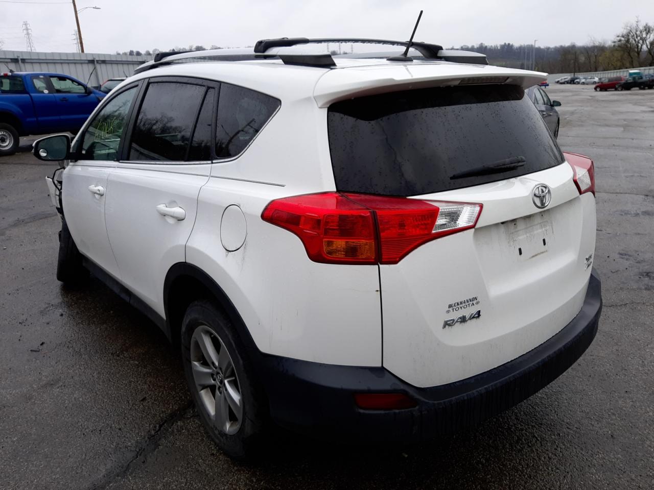 Photo 3 from auction – 2015 TOYOTA RAV4 XLE with VIN 2T3RFREVXFW317836