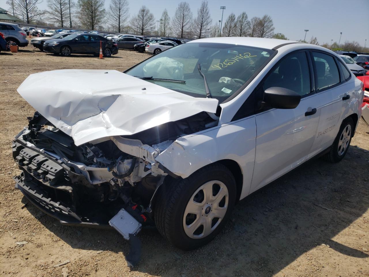 Фото 2 с аукциона – 2018 FORD FOCUS S с VIN 1FADP3E25JL211015