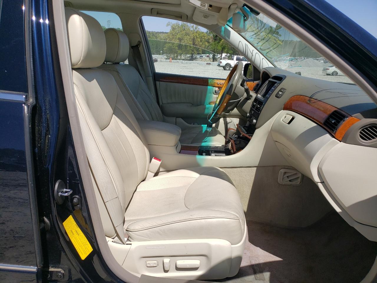 Photo 5 from auction – 2003 LEXUS LS 430 with VIN JTHBN30F130112678