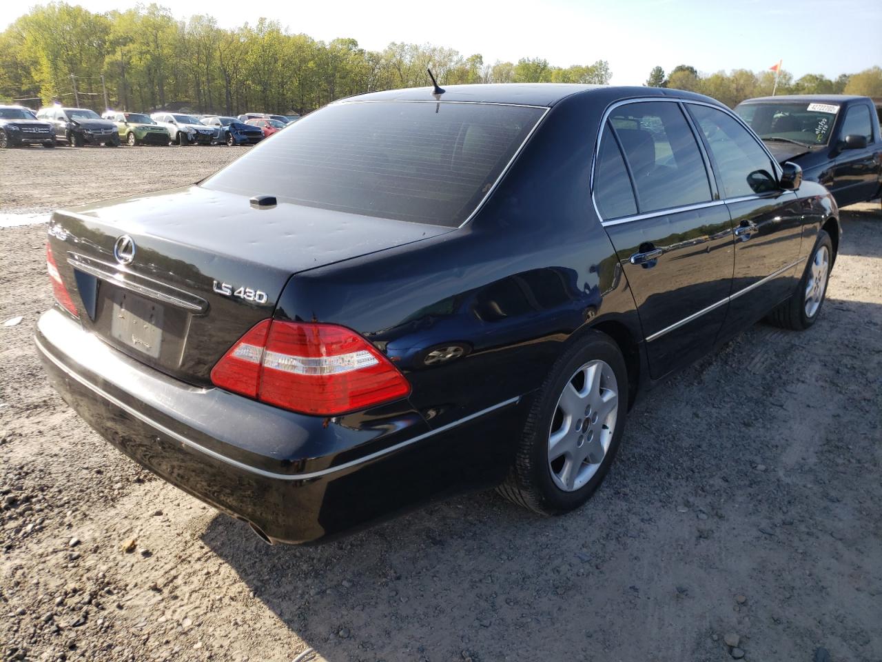 Photo 4 from auction – 2004 LEXUS LS 430 with VIN JTHBN36F640144387