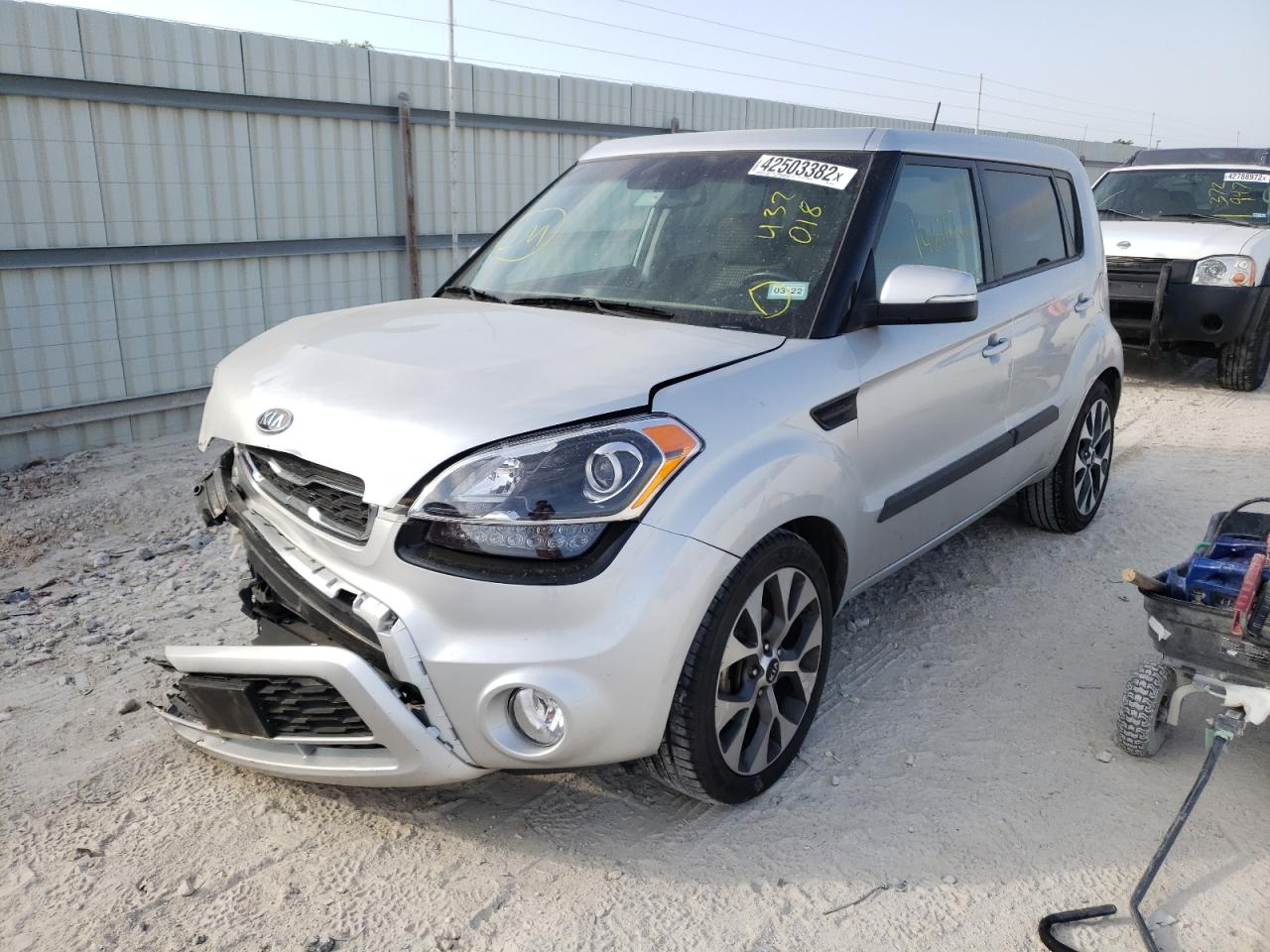 Photo 2 from auction – 2012 KIA SOUL + with VIN KNDJT2A6XC7432018
