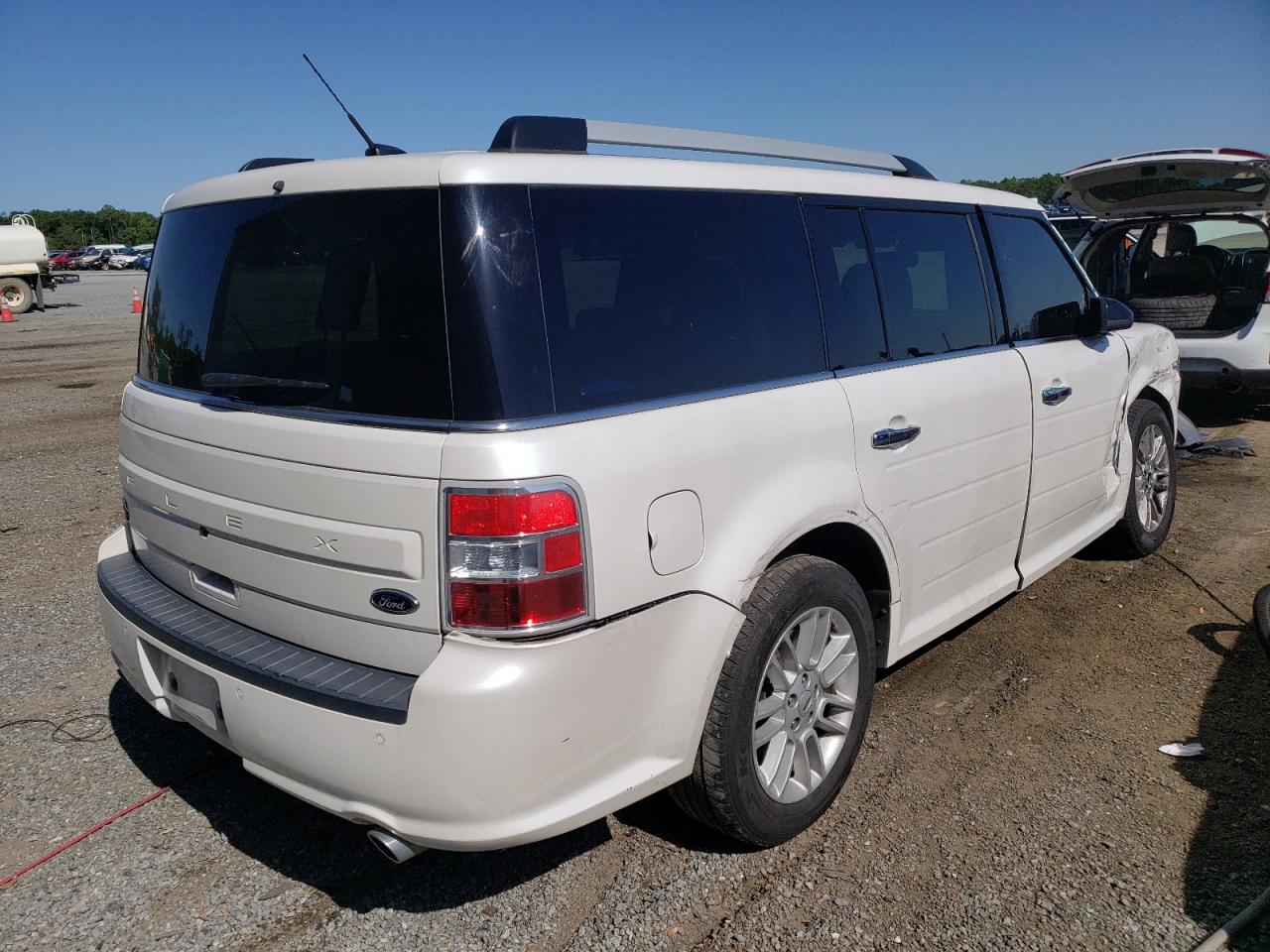 Photo 4 from auction – 2016 FORD FLEX SEL with VIN 2FMGK5C80GBA15318