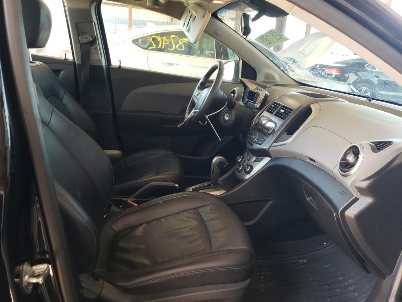 Photo 5 from auction – 2012 CHEVROLET SONIC LTZ with VIN 1G1JE5SH2C4156083