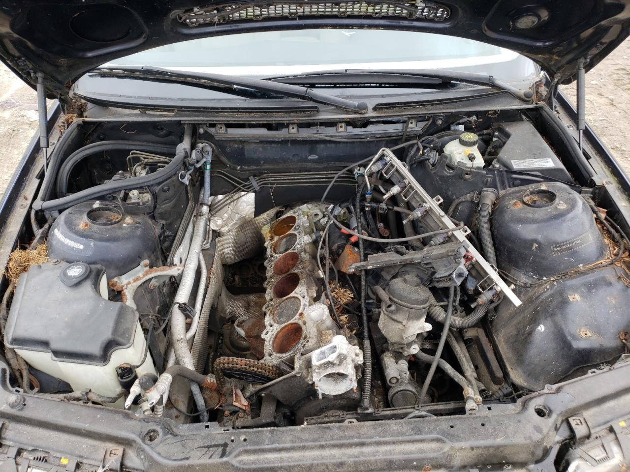 Photo 7 from auction – 2003 BMW 330 XI with VIN WBAEW53413PG10145