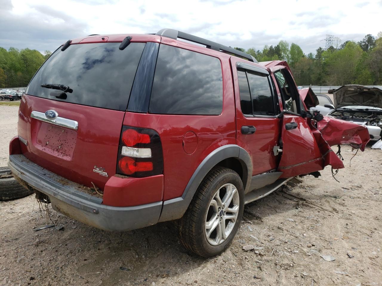 Photo 4 from auction – 2006 FORD EXPLORER X with VIN 1FMEU63E46UA12413