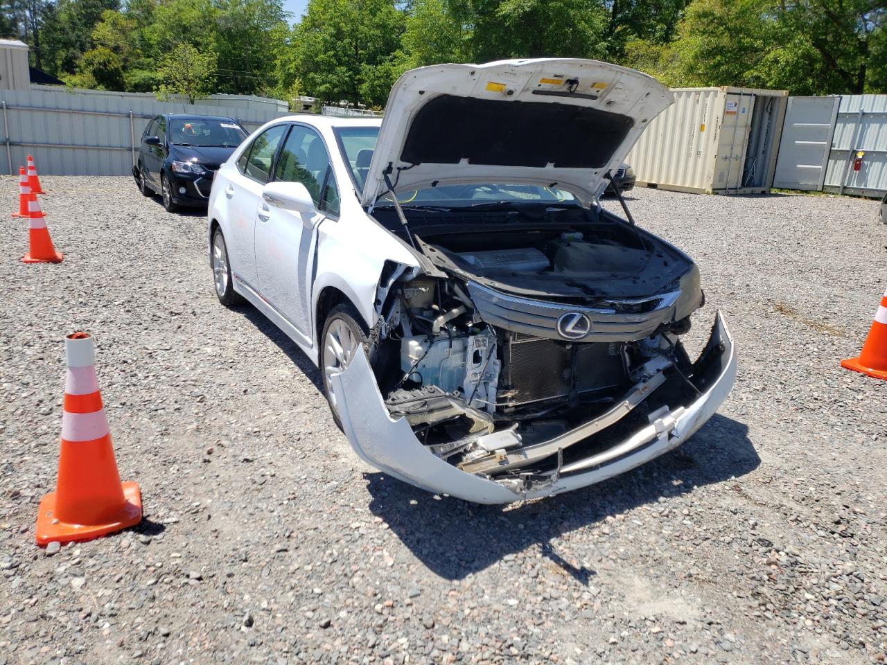 LEXUS HS 250H 2010 with VIN JTHBB1BA0A2006805 - Photo from auction