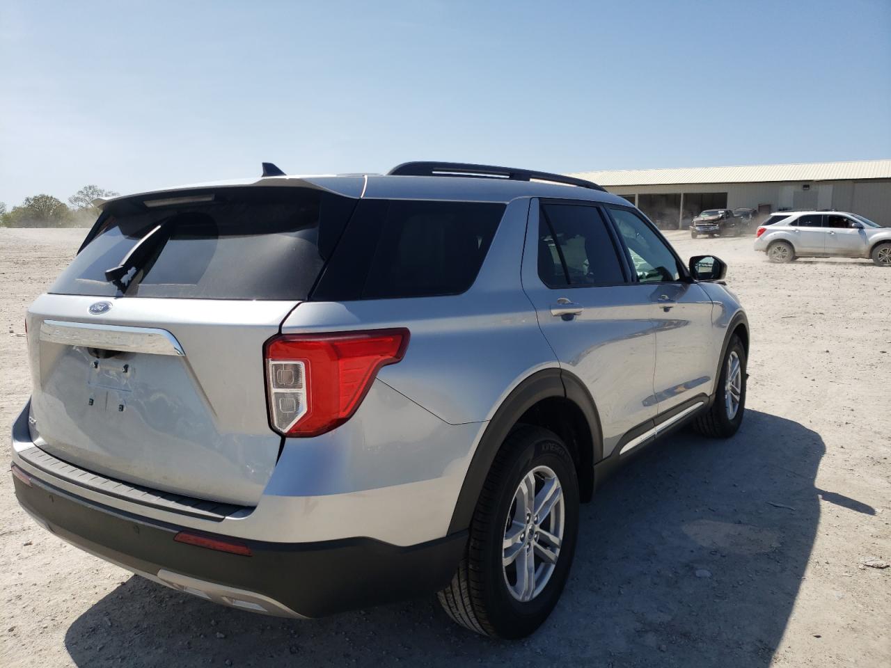 Photo 4 from auction – 2022 FORD EXPLORER X with VIN 1FMSK7DH9NGA51292