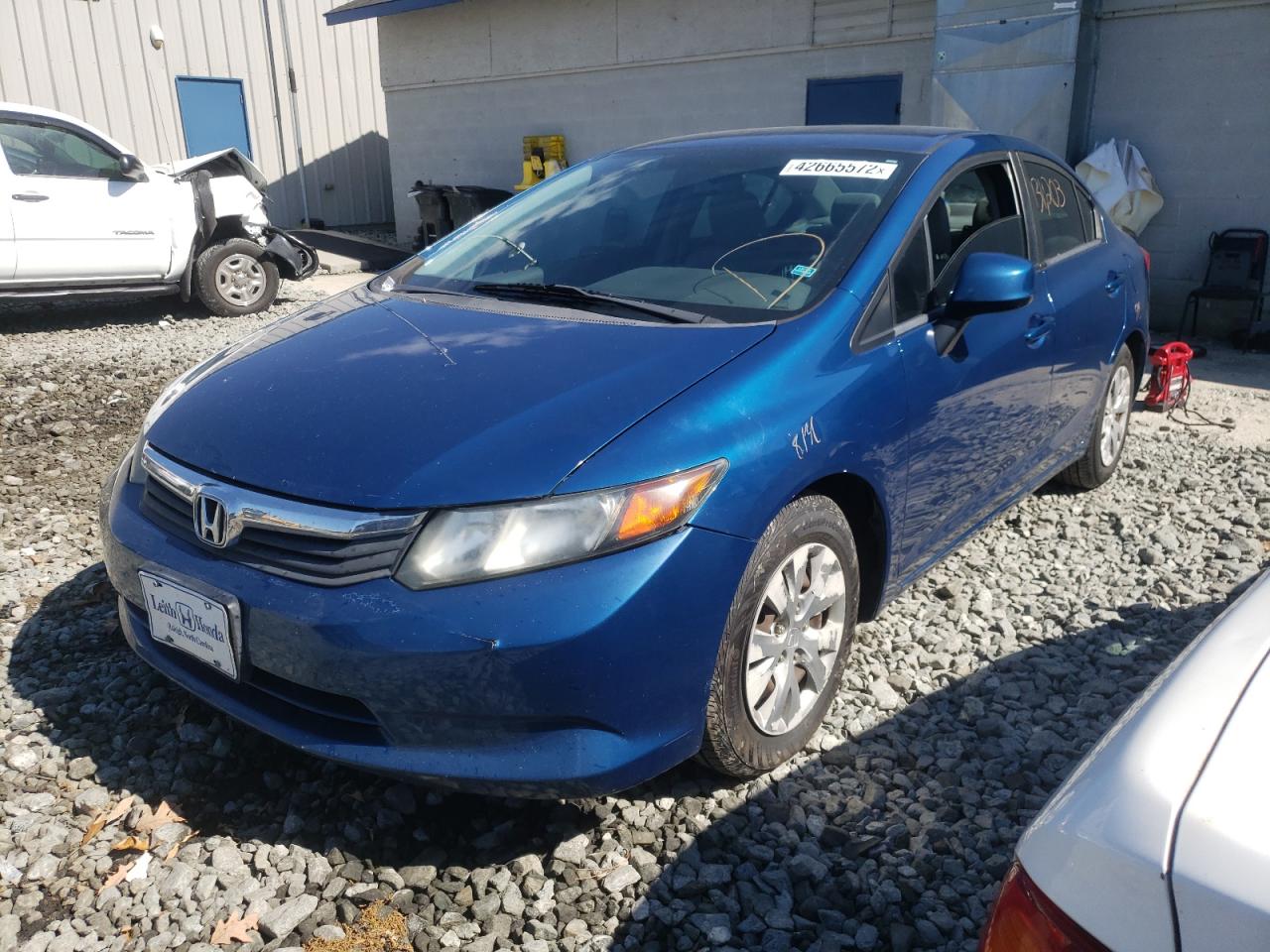 Photo 2 from auction – 2012 HONDA CIVIC LX with VIN 19XFB2F55CE050309