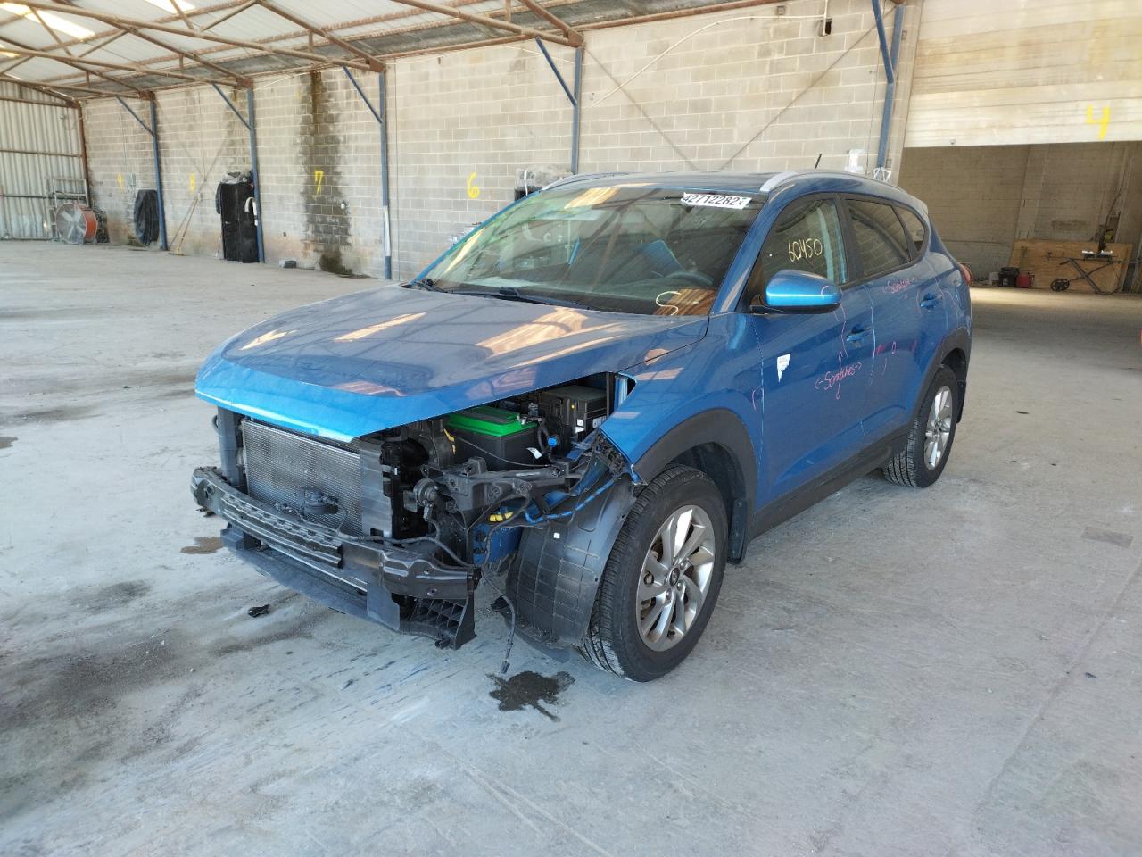 Photo 2 from auction – 2016 HYUNDAI TUCSON LIM with VIN KM8J33A43GU175579