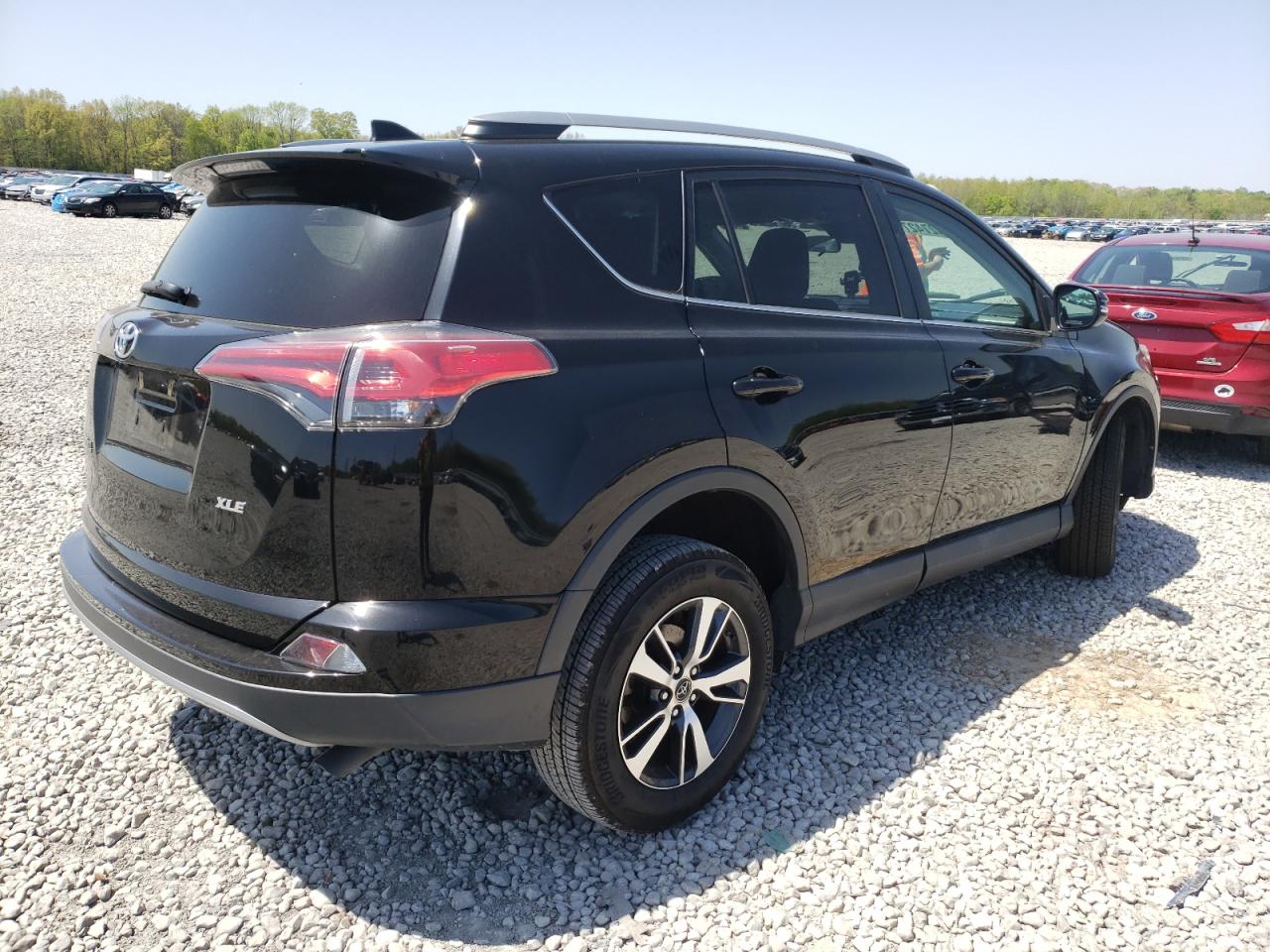 Photo 4 from auction – 2018 TOYOTA RAV4 ADVEN with VIN 2T3WFREV0JW457485