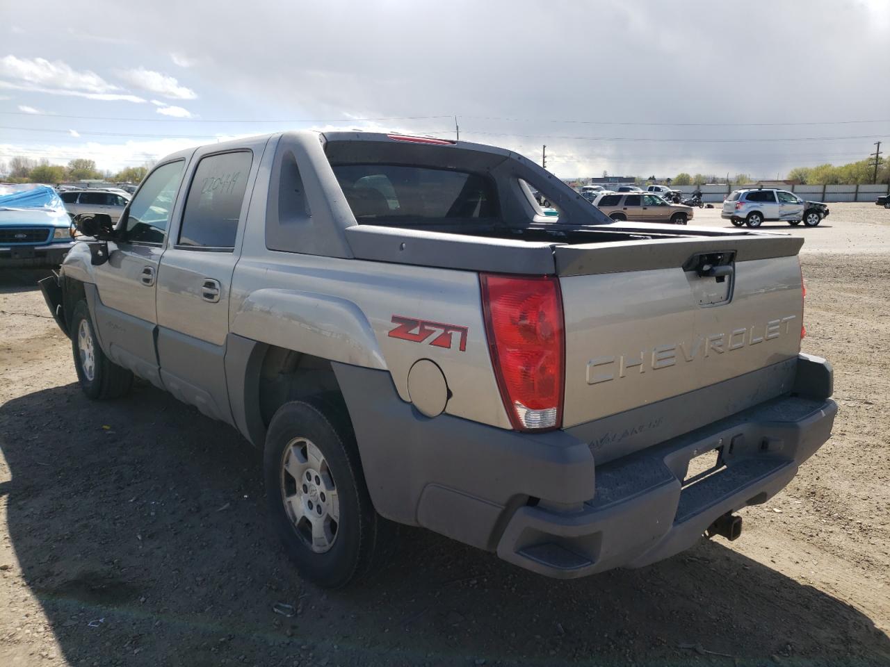 Photo 3 from auction – 2002 CHEVROLET AVALANCHE with VIN 3GNEK13T92G101295