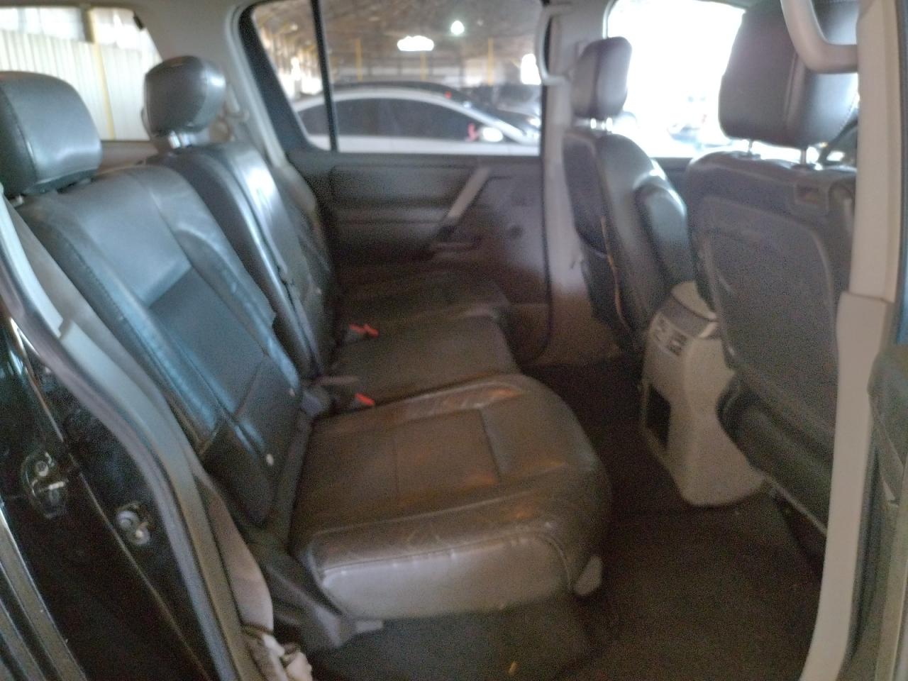Photo 6 from auction – 2004 NISSAN ARMADA SE with VIN 5N1AA08A74N739823