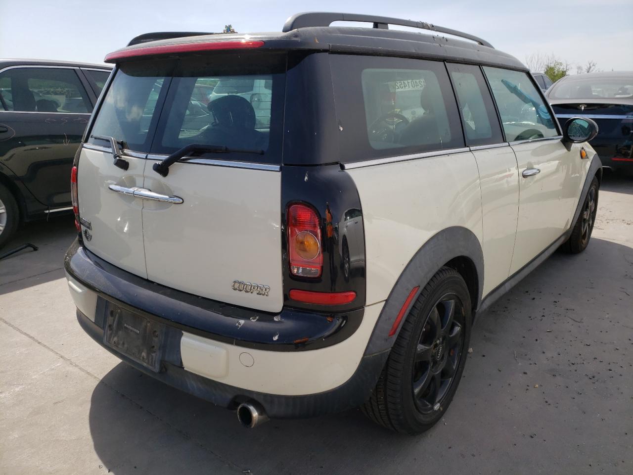 Photo 4 from auction – 2010 MINI COOPER CLU with VIN WMWML3C52ATX37022