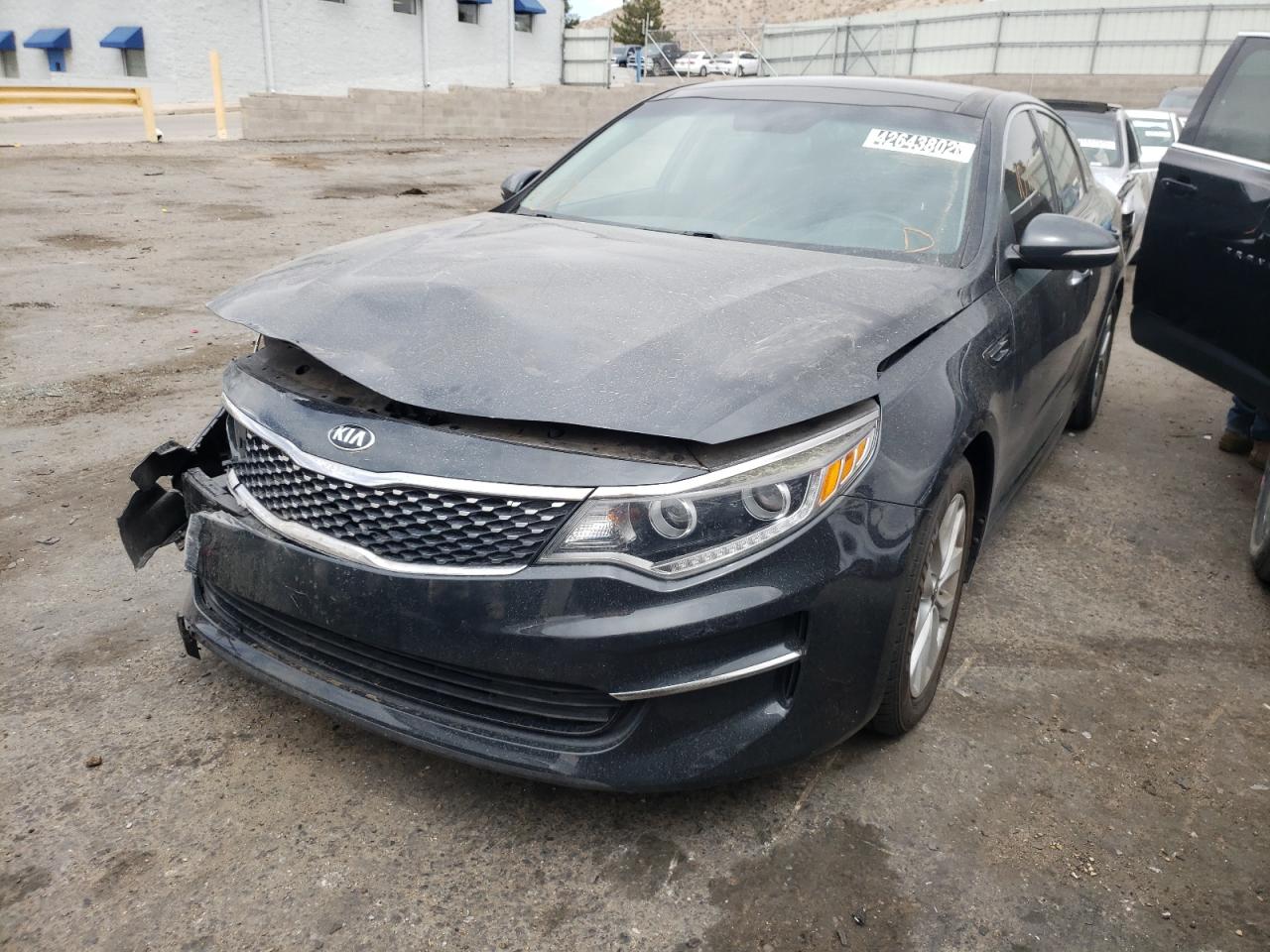 Photo 2 from auction – 2016 KIA OPTIMA EX with VIN 5XXGU4L3XGG102138
