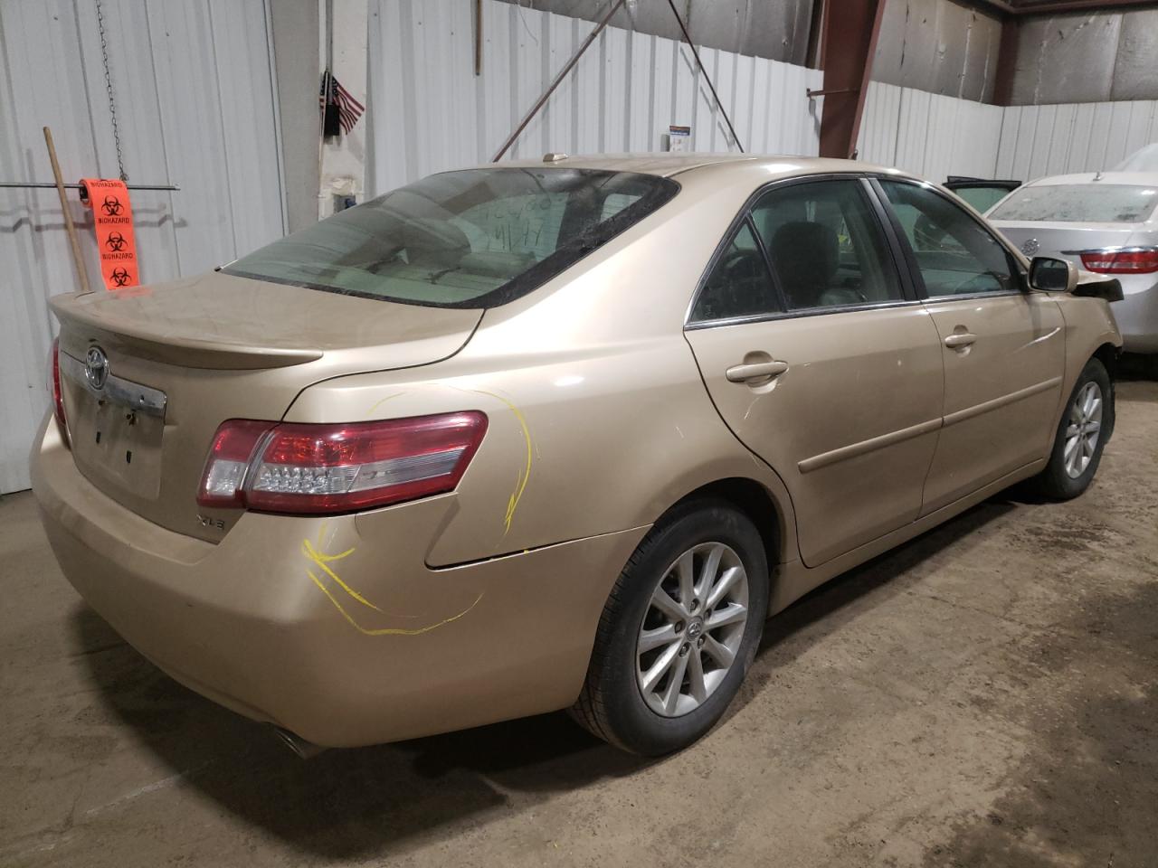 Photo 4 from auction – 2011 TOYOTA CAMRY BASE with VIN 4T1BF3EK3BU205385