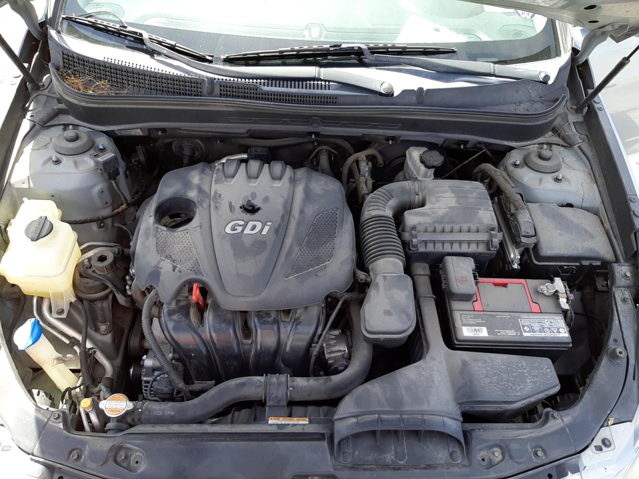 Photo 7 from auction – 2011 HYUNDAI SONATA SE with VIN 5NPEC4AC2BH116755