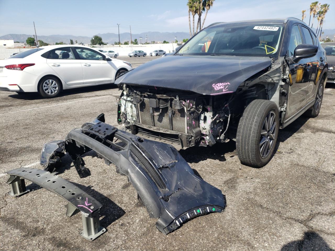 Photo 2 from auction – 2018 MAZDA CX-5 TOURI with VIN JM3KFACM3J0323771
