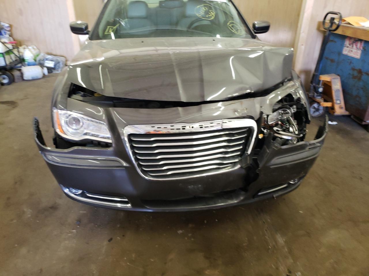 Photo 9 from auction – 2014 CHRYSLER 300 with VIN 2C3CCARG3EH144384