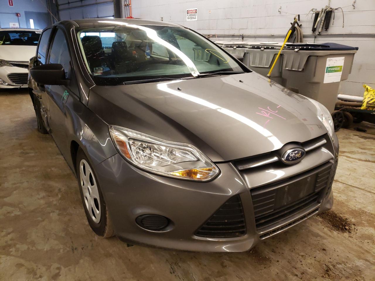 FORD FOCUS S 2014 with VIN 1FADP3E25EL263007 - Photo from auction