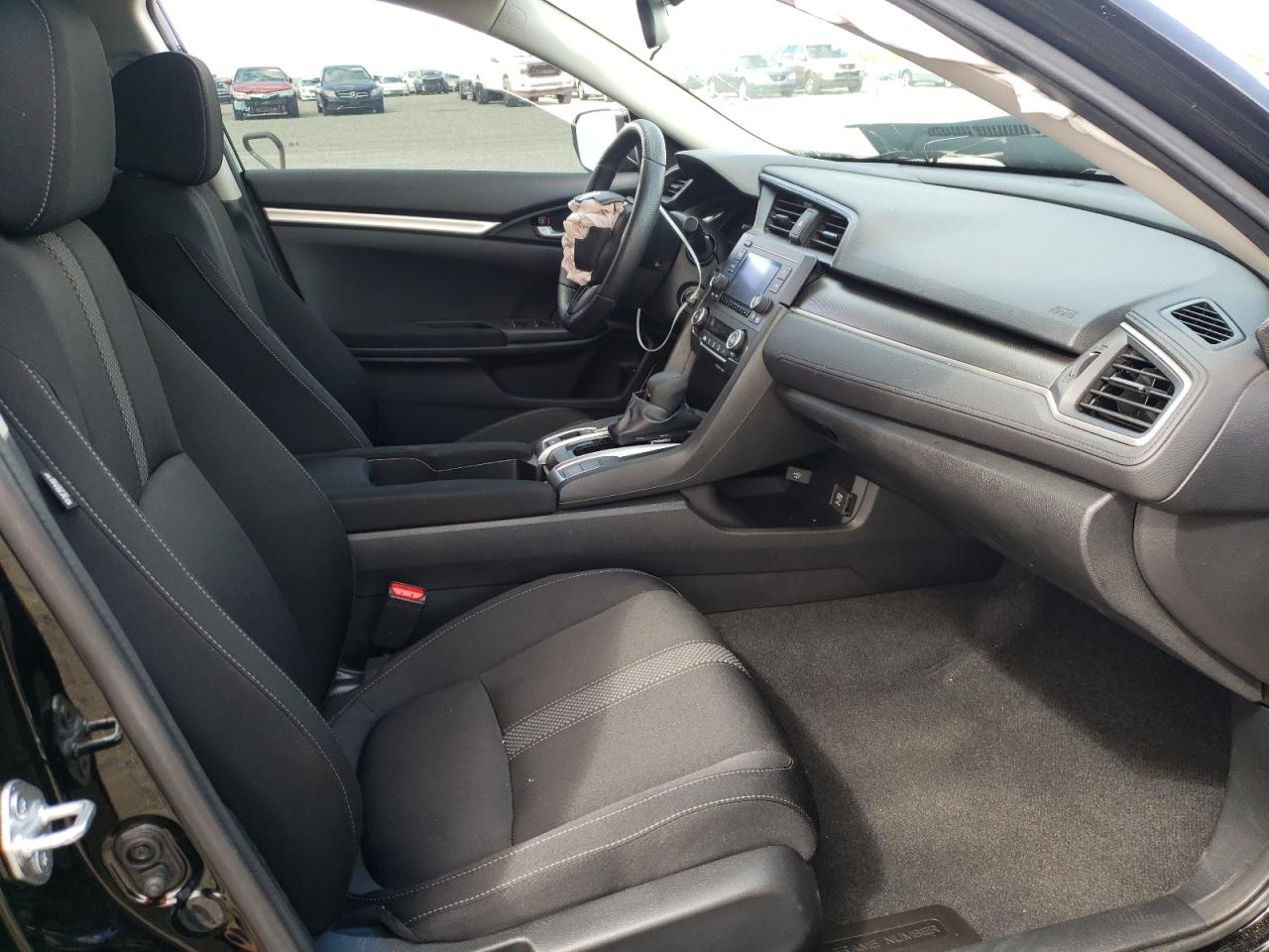 Photo 5 from auction – 2021 HONDA CIVIC LX with VIN 2HGFC2F68MH558741