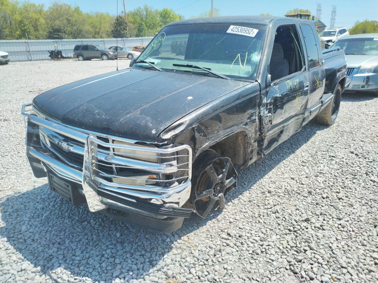 Photo 2 from auction – 1998 CHEVROLET GMT-400 C1 with VIN 2GCEC19M8W1276402
