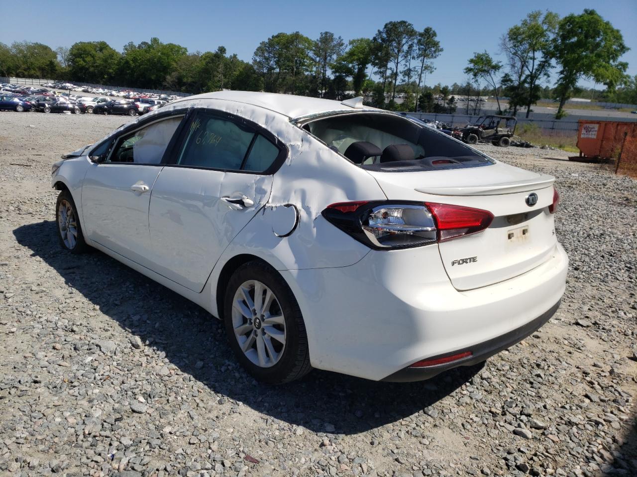 Photo 3 from auction – 2017 KIA FORTE LX with VIN 3KPFL4A78HE061331