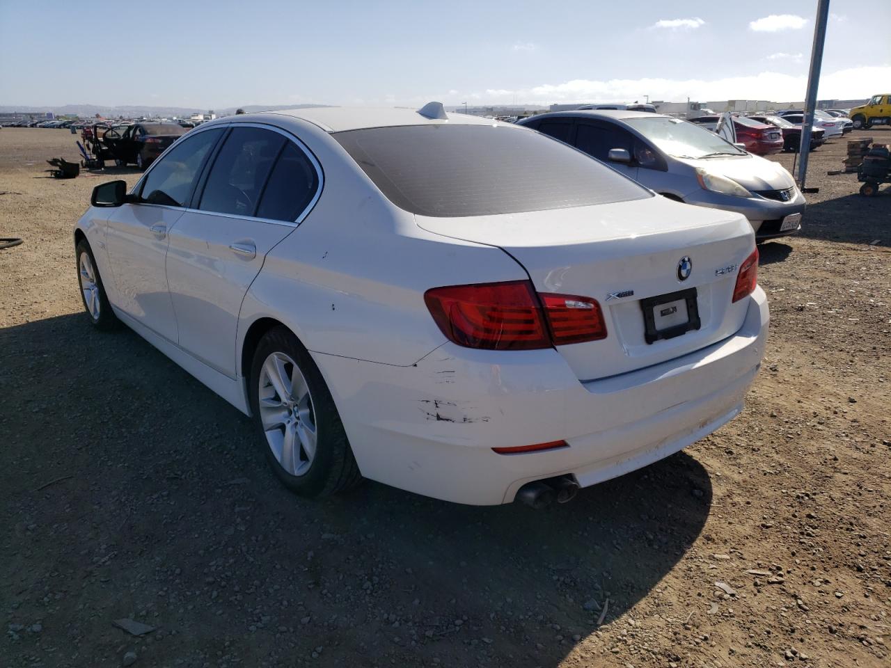 Photo 3 from auction – 2013 BMW 528 XI with VIN WBAXH5C50DD109775