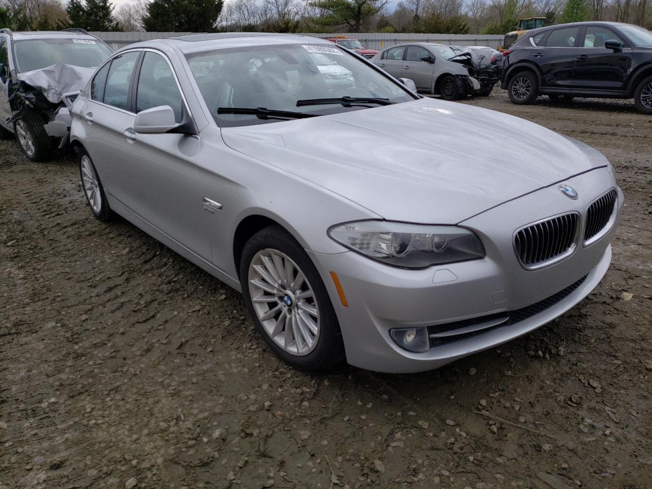 BMW 535 XI 2011 with VIN WBAFU7C56BDU53790 - Photo from auction