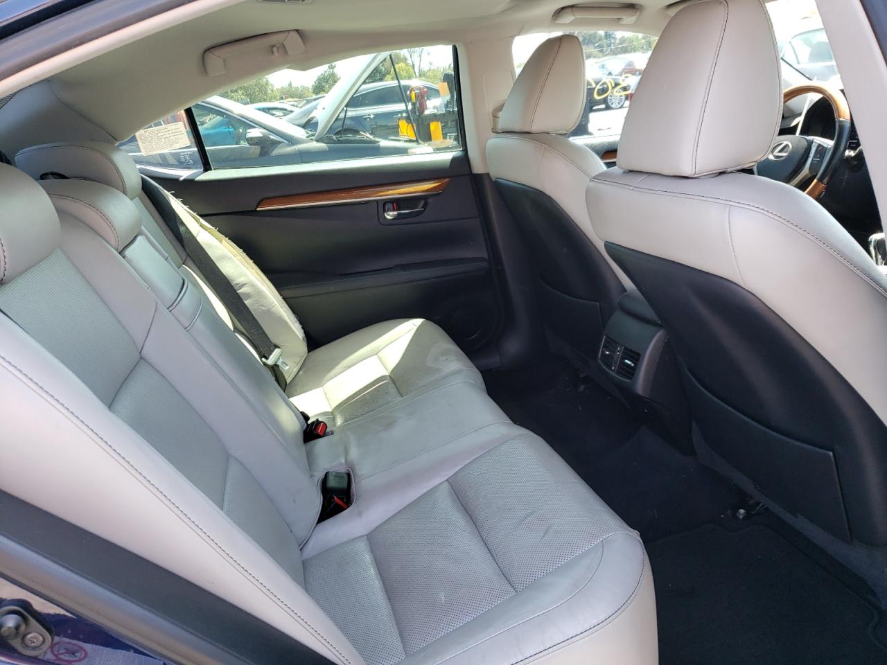 Photo 18 from auction – 2013 LEXUS ES 300H with VIN JTHBW1GG7D2018987